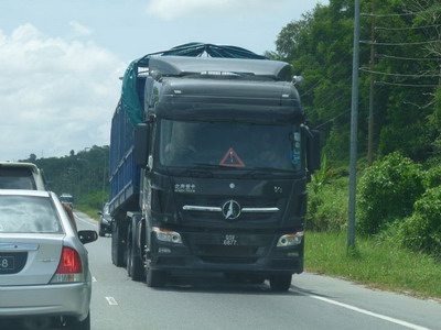 Beiben V3 tractor truck 6*4 drive truck export to Brunei customer 