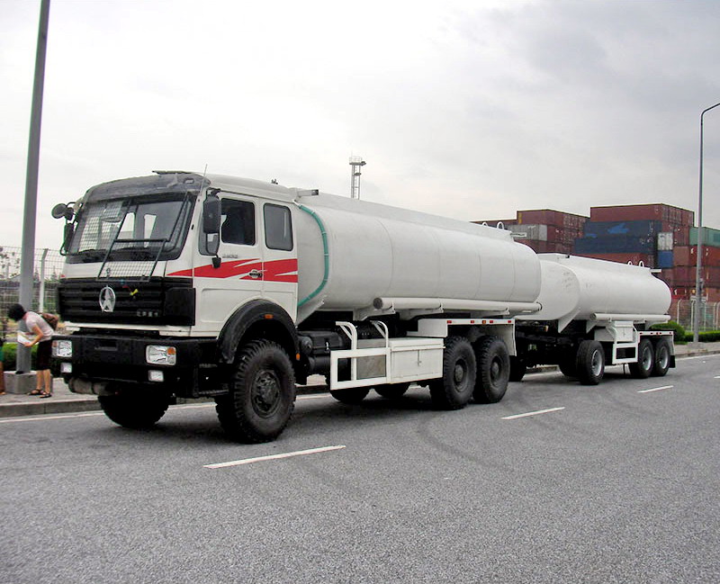 Beiben 6*6 drive 2534K fuel tanker trucks are export to CONGO customer