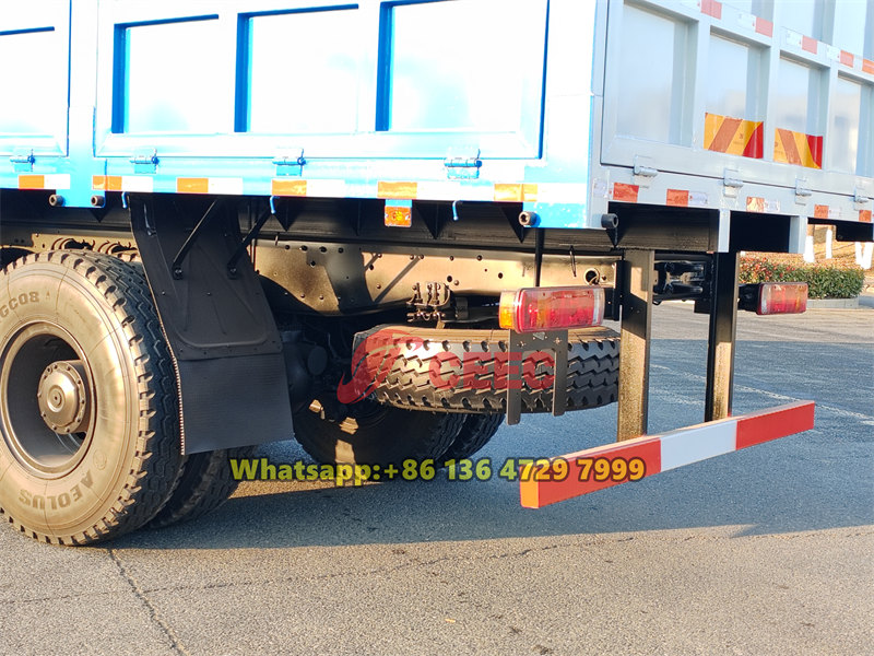 Beiben 2638 lorry mounted crane