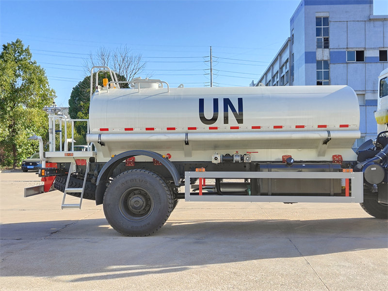 Beiben 4WD water sprinkler truck for UN