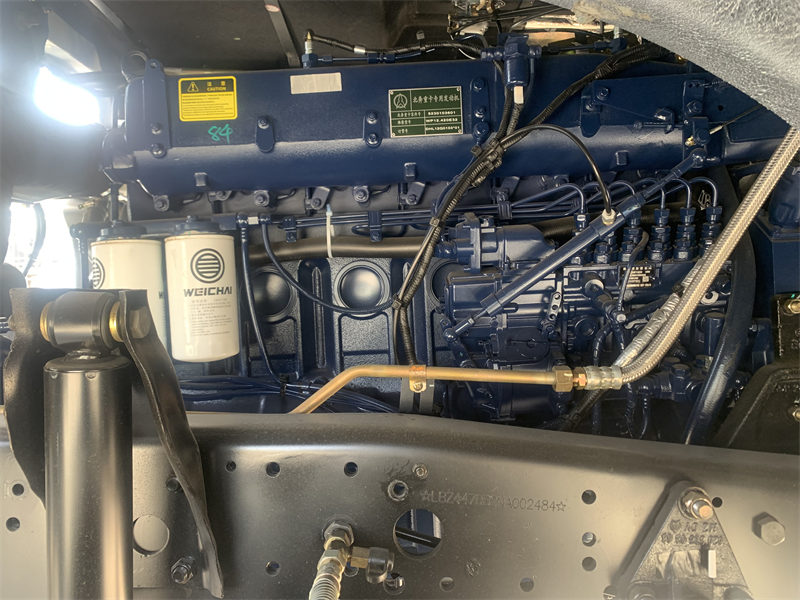 beiben NG80B tractor truck