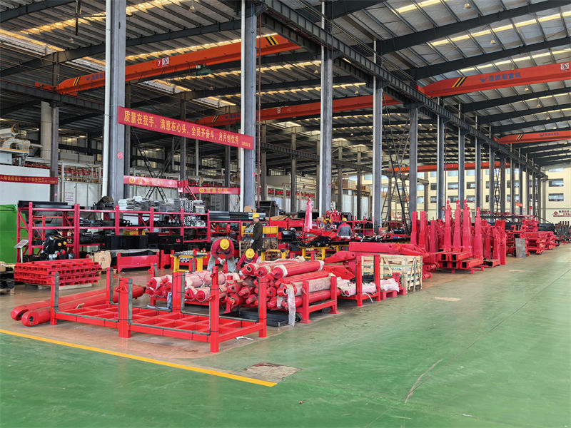 Hooklift garbage truck manufacturer
