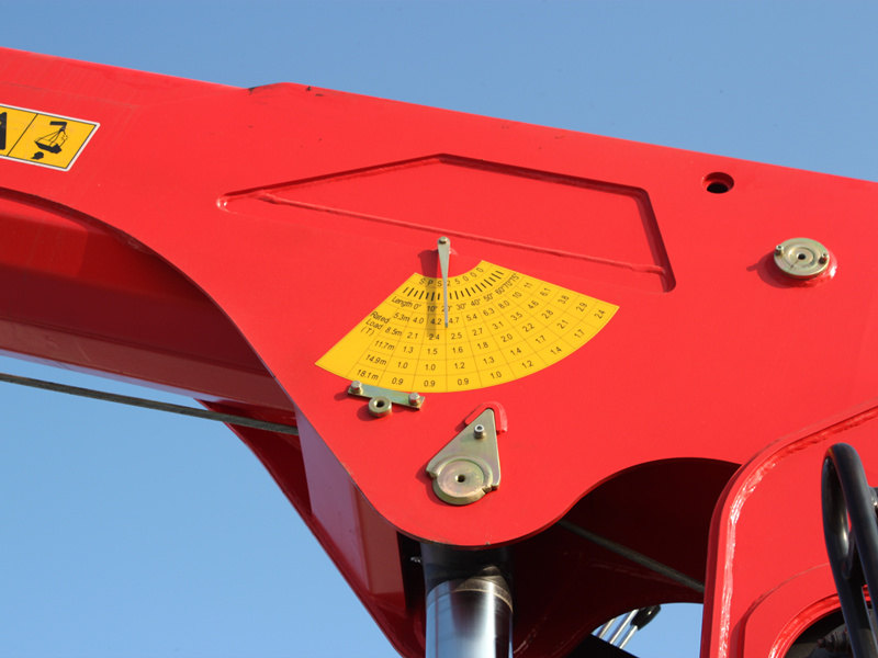 Beiben 10-ton boom crane truck