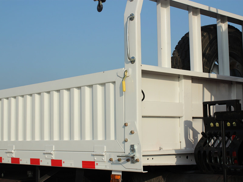 Beiben 8&times;4 boom crane truck