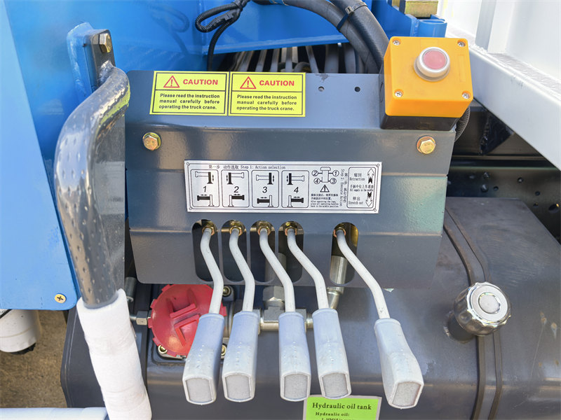 Beiben utility truck mounted 5-ton crane