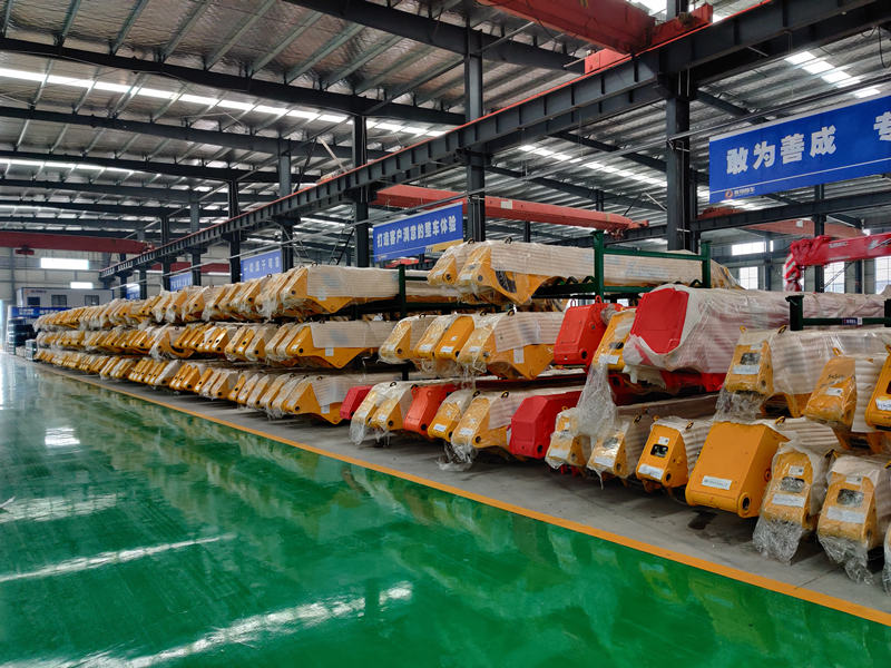 Beiben boom crane truck factory