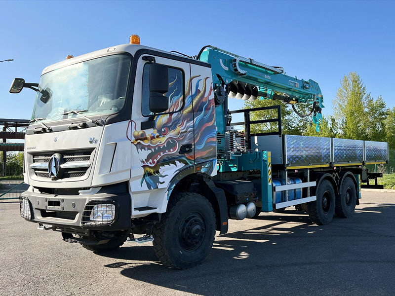 Beiben V3 6×6 loader crane truck Beiben V3 6×6 loader crane truck
