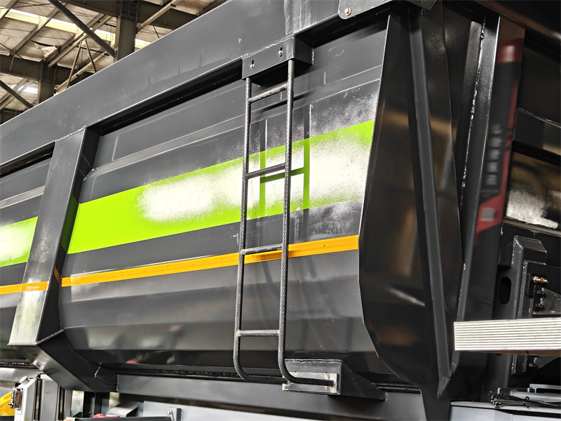 Tri-axle 50 ton tipper semi-trailer