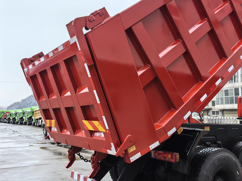 Beiben 8&times;4 heavy duty dumper truck
