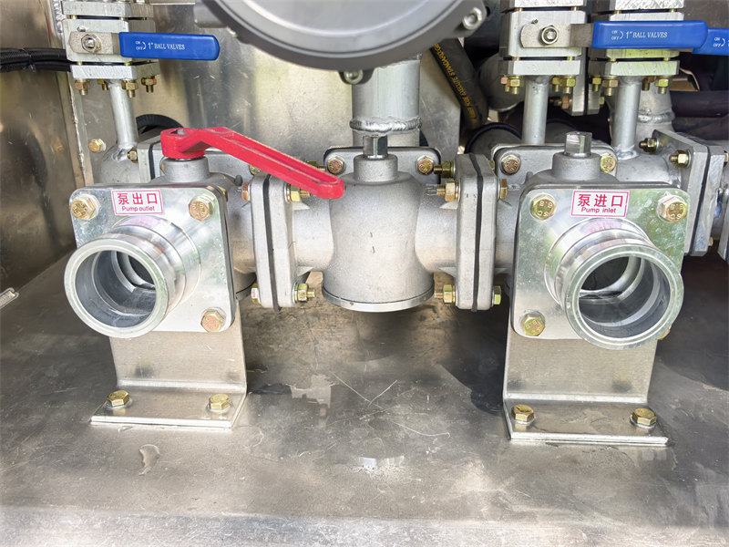 Beiben mobile fuel bowser