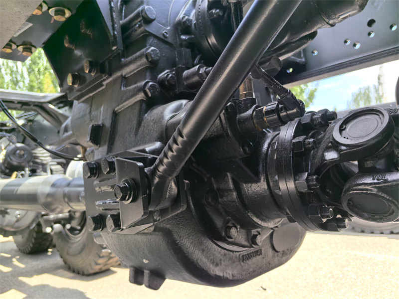 Beiben 6&times;6 all wheel drive chassis