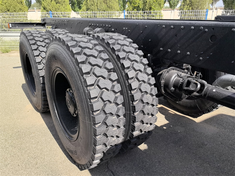 Beiben 6&times;6 all wheel drive chassis