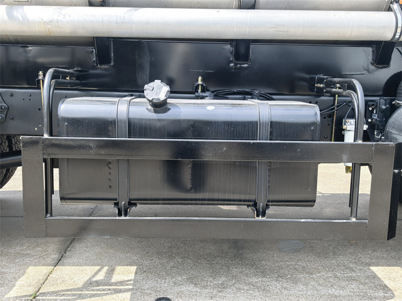 Beiben 4&times;2 water tank lorry