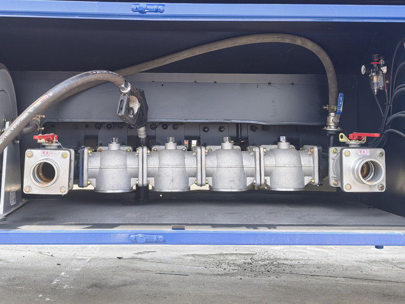Beiben 8&times;4 mobile refueling truck