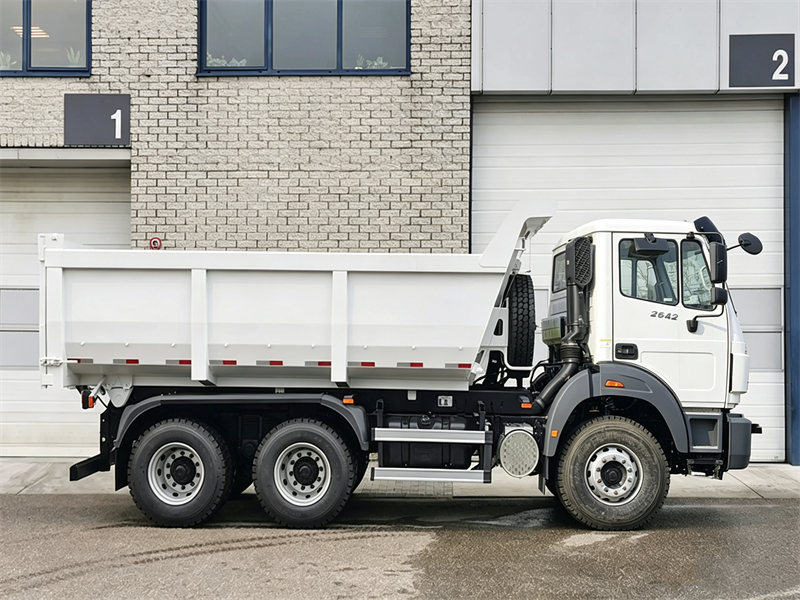 Beiben 6&times;4 heavy duty U-shaped dumper truck