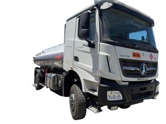 Beiben 4×4 off road fuel tanker truck