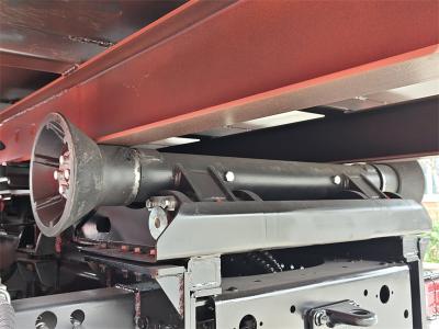 Beiben 12-wheeler hook loader garbage truck