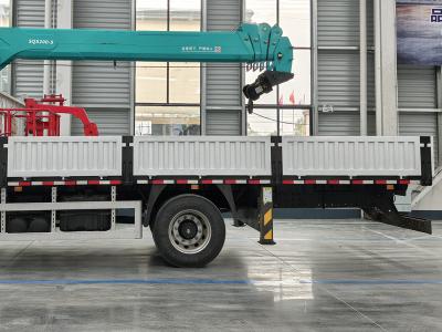 Beiben 1929 8-ton boom crane truck